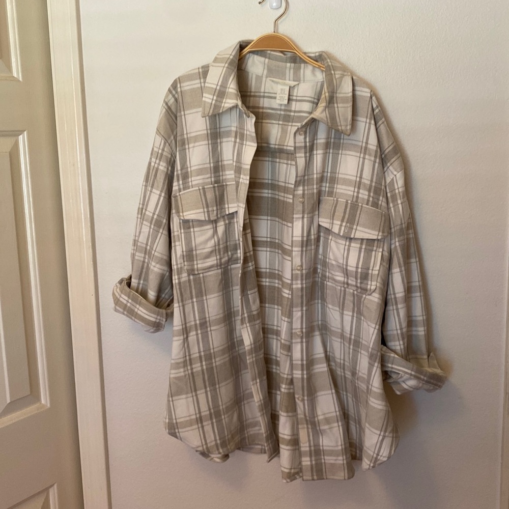 H&M Oversized Shacket Cream/tan/ grey  XL